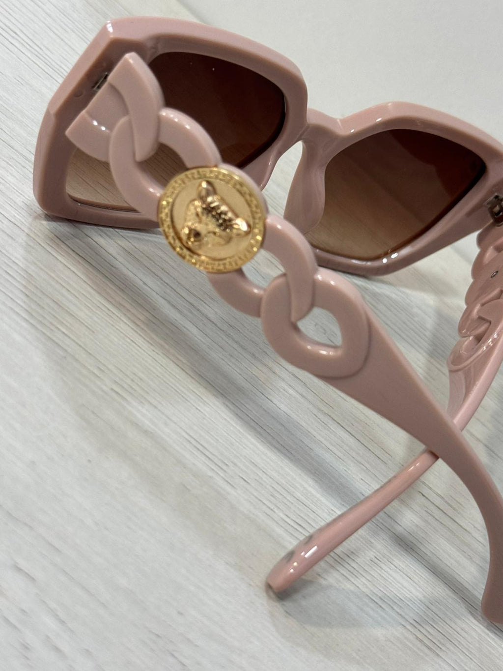 Gafas NATI rosa.
