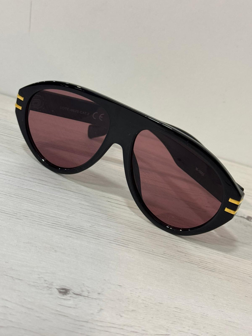 Gafas DARIAA cristal rosa.