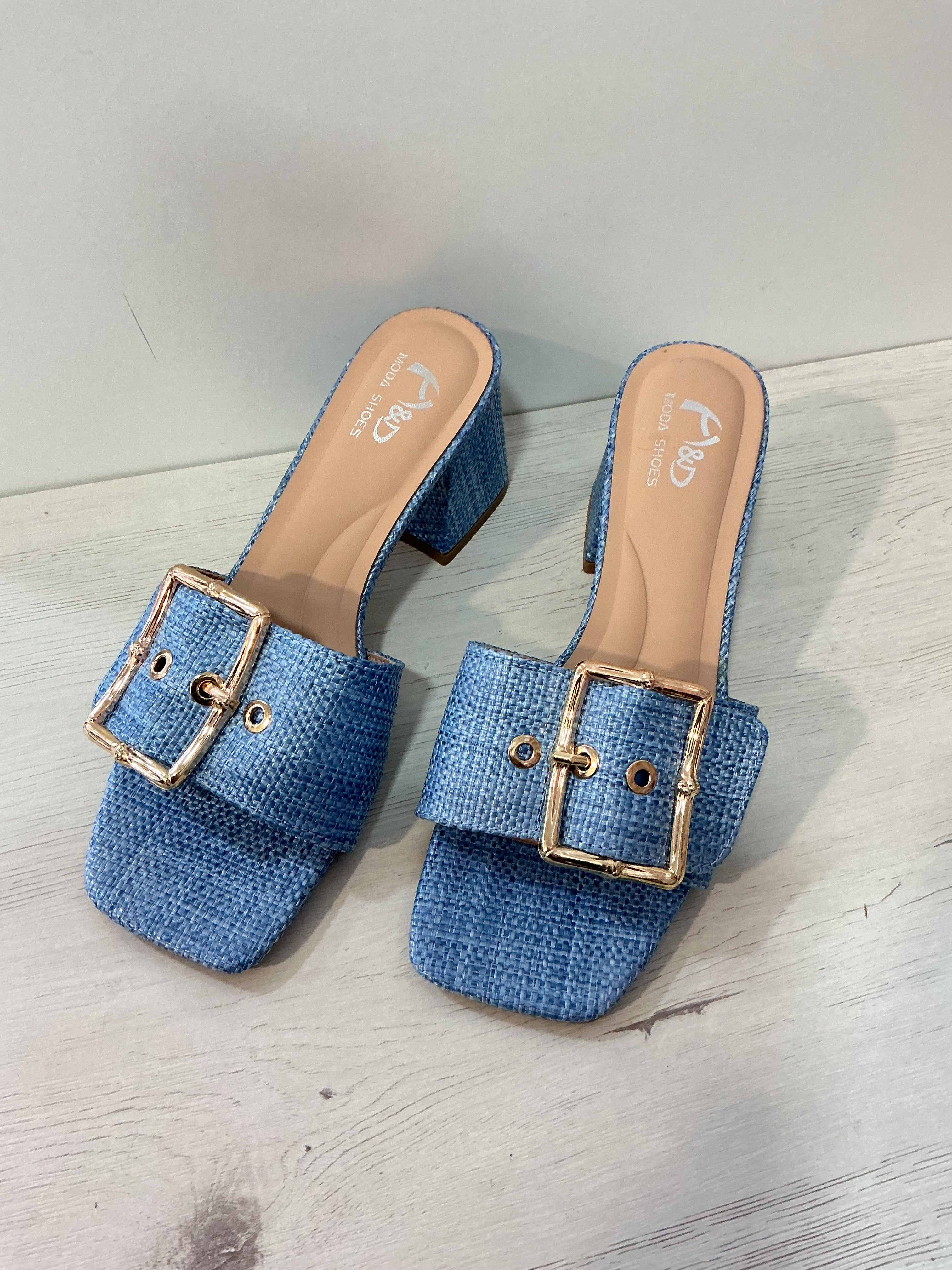 Sandalias OLIVIA celeste