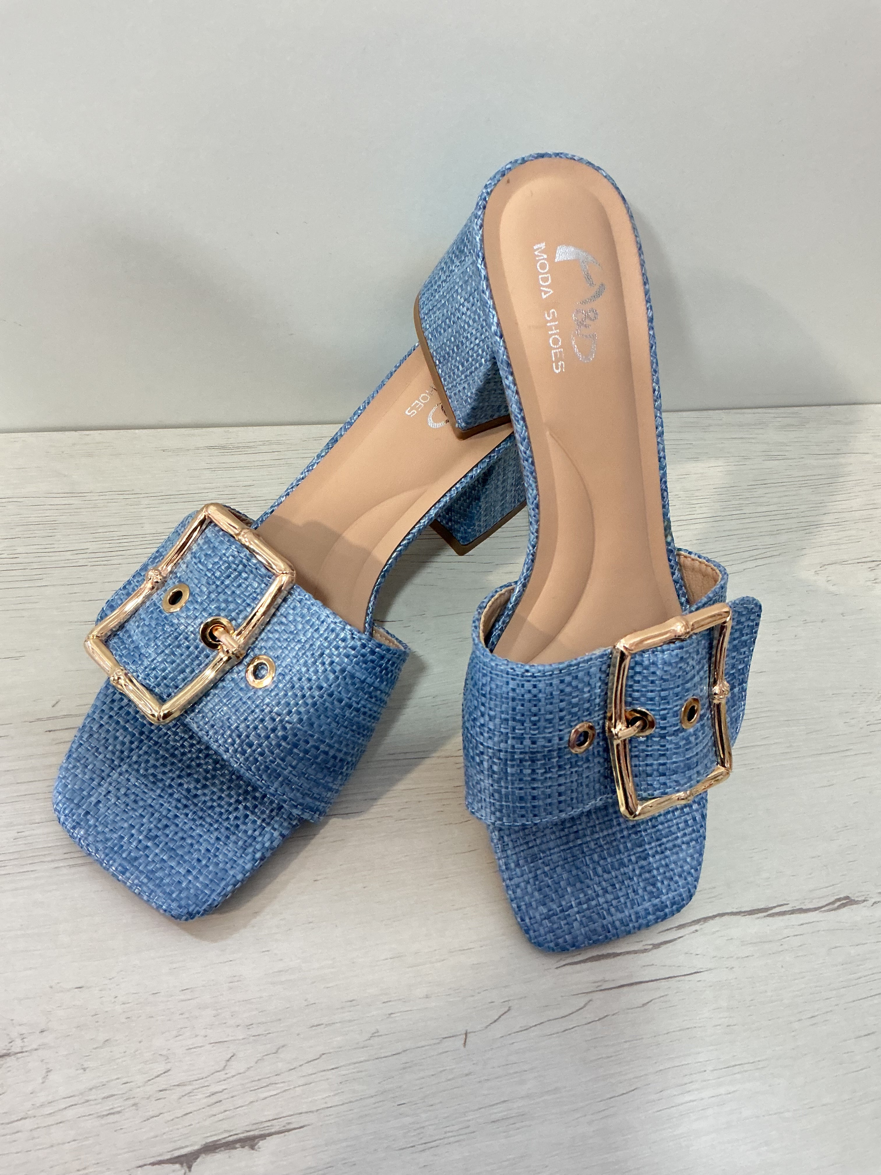 Sandalias OLIVIA celeste