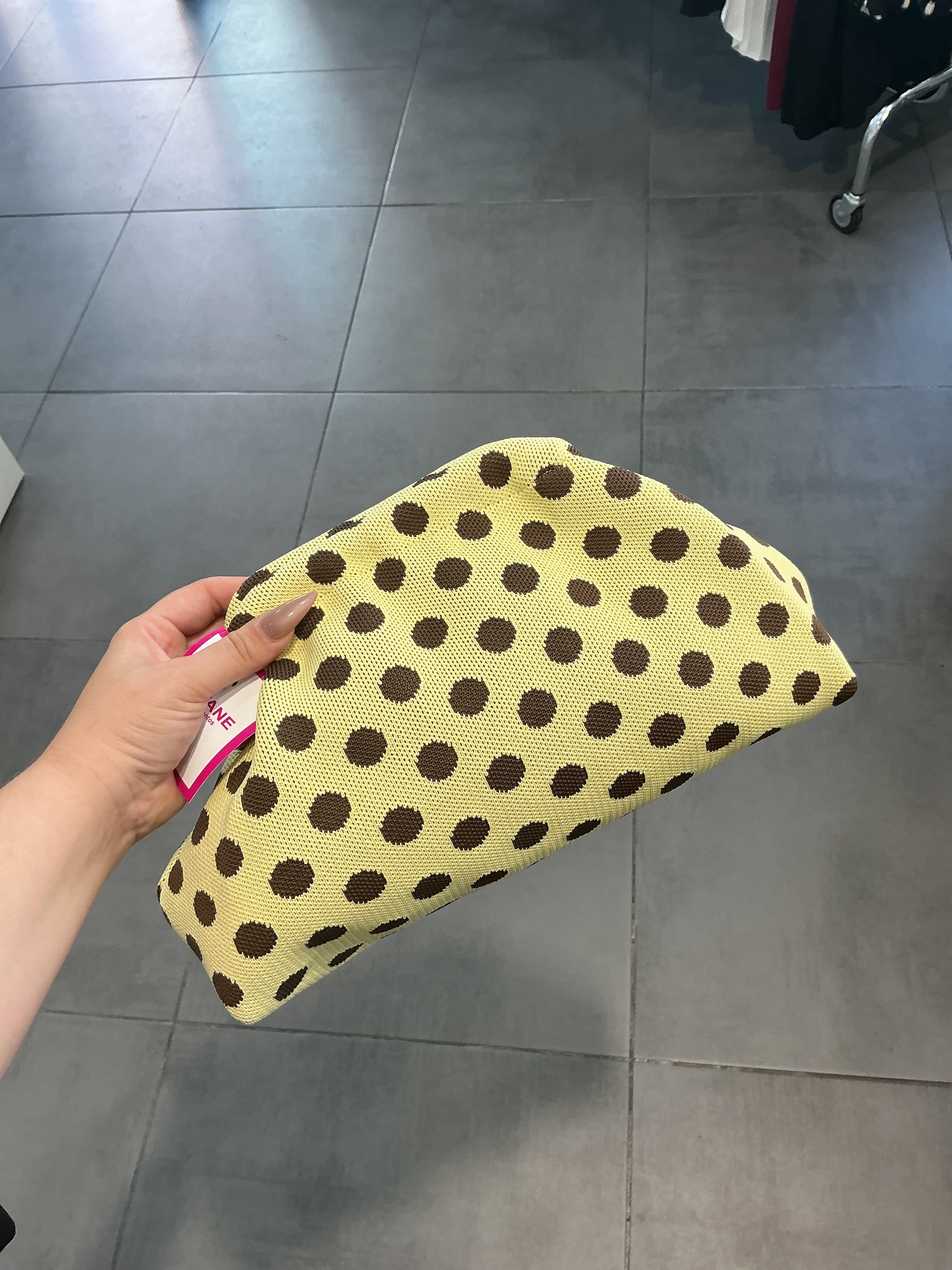 SOBRE VERANO LUNARES AMARILLO